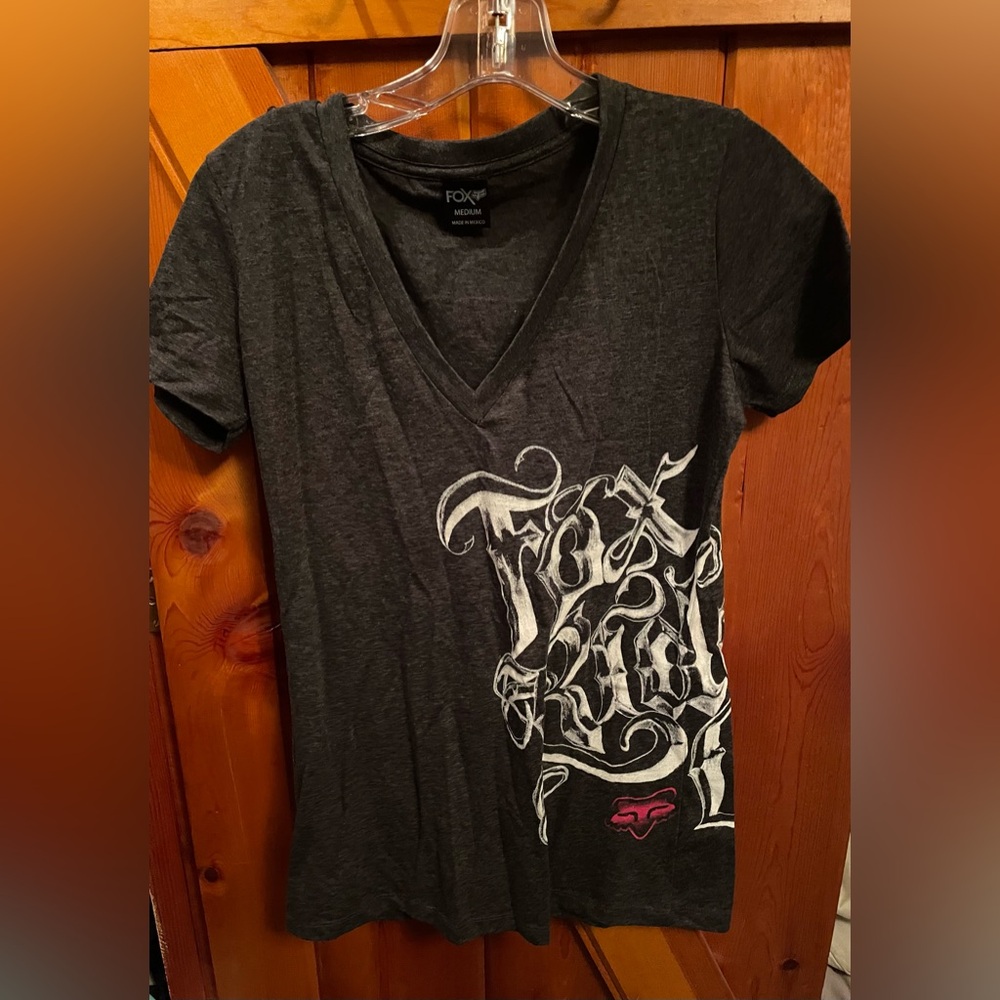 Fox medium juniors t-shirt. Brand new with tags!